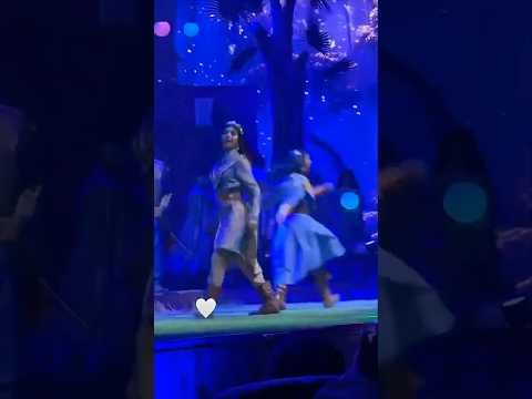 دخول ريان دشتي كاني ييت في مسرحية الملكة والقرصان 