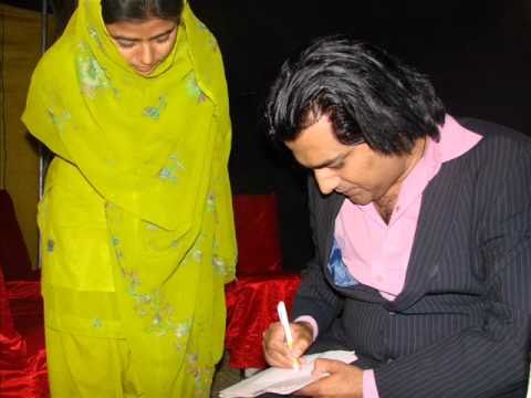 goli mar naukri nukri nu. tanveer afridi. tanvir afridi. singer composer pakistan
