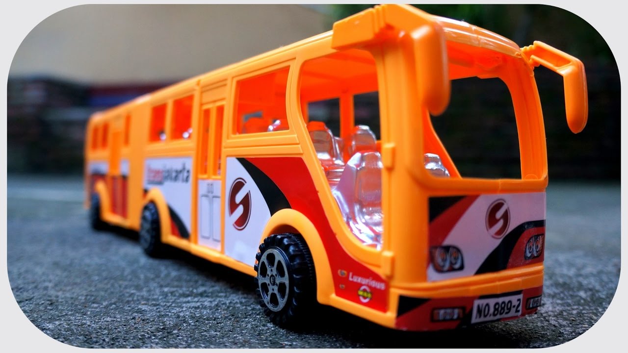 Sport cars unic toys. Желтый автобус игрушка. Bibalu автобус игрушка. Шар школьный автобус 84 см. Игрушка автобус LR 19150.