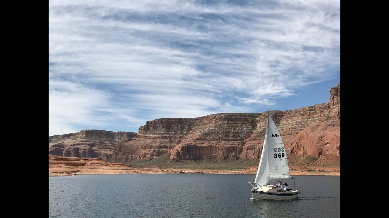 Sailing Pocket Cruisers on Lake Powell