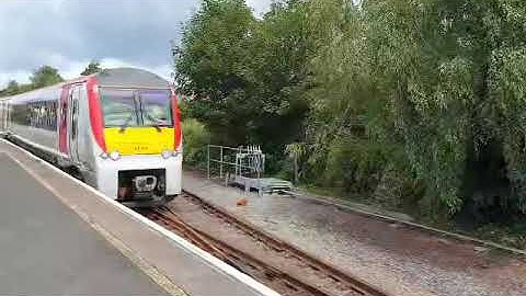 Transport for Wales Class 175 leaving Llandudno Junction Station