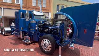 Beautiful Peterbilt 389 Working Show Truck Owned By 'MKC Hauling' by McKay Jessop 1,640 views 4 months ago 1 minute, 31 seconds