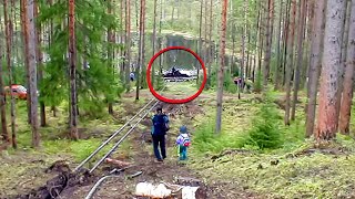 Un niño encuentra una cuerda en un lago y tira de ella, esto es lo que sucede después