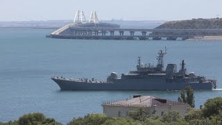 A Rússia continua a utilizar a ponte da Crimeia para reforçar as suas forças militares na Ucrânia?