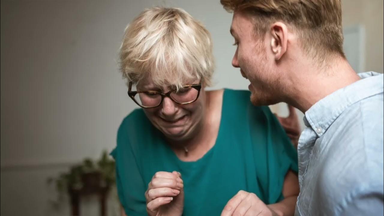 Насилие над пожилыми людьми. Насилие сын маму. Насилие сын маму. Насилие сын маму. Насилие сын маму.
