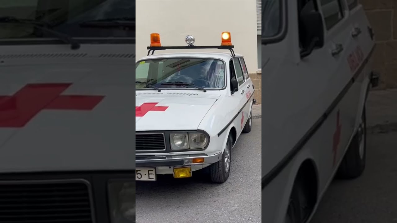 Guisval No.12 Renault 12 TS Red Cross Ambulance - Cruz Roja