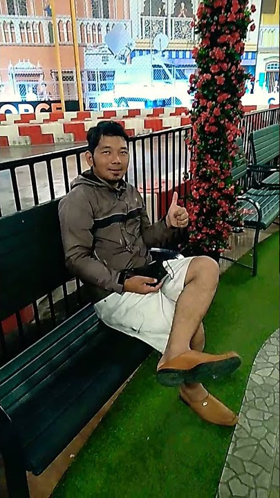 SANTUY SAMBIL LIHAT KEMBANG KERTAS#bunga #pohoN#bonsai