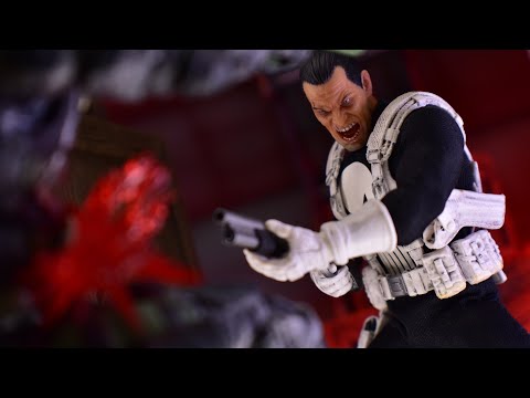 Mezco One:12 Collective Classic Punisher