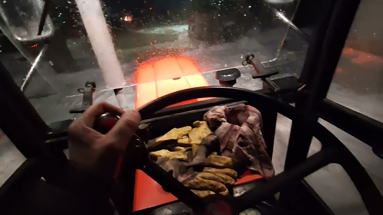 Zima nie odpuszcza....odśnieżanie podwórka