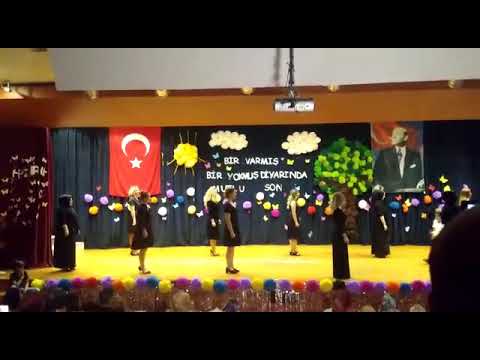 Anneler ve Oğulları Tango Gösterisi
