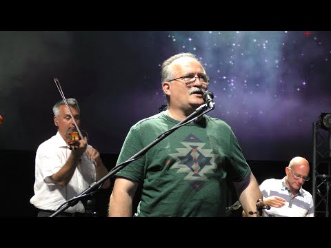 Raktárkoncert: Csík zenekar