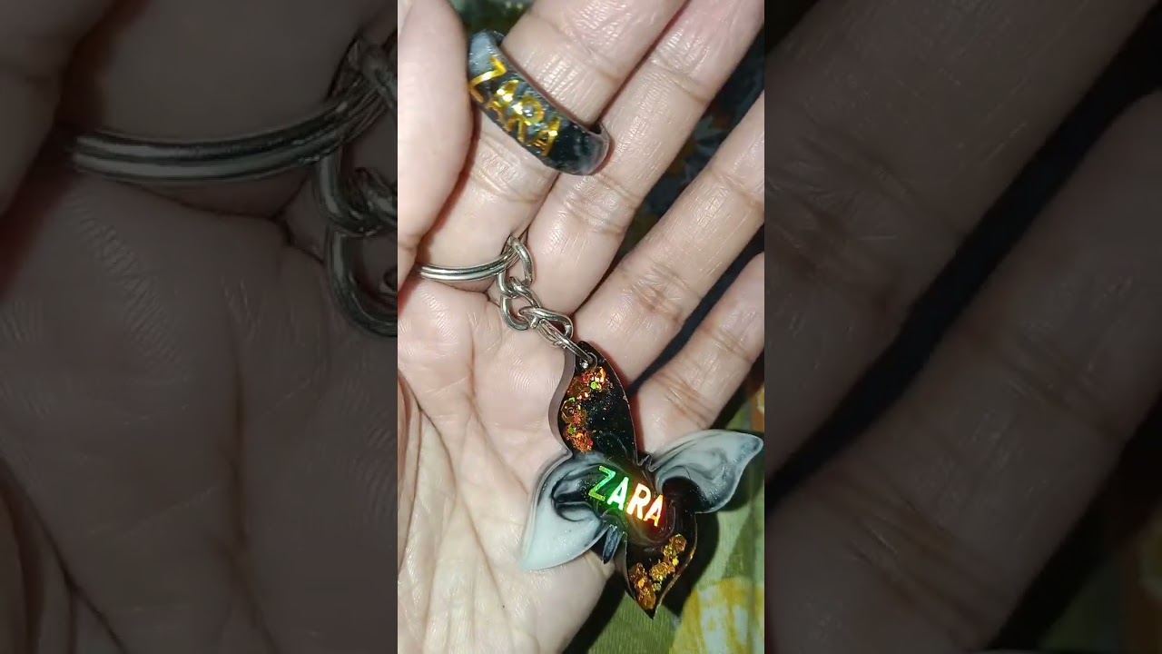 mini keychains, pendants & lockets.#keychains #mini #handmade #namekeychain