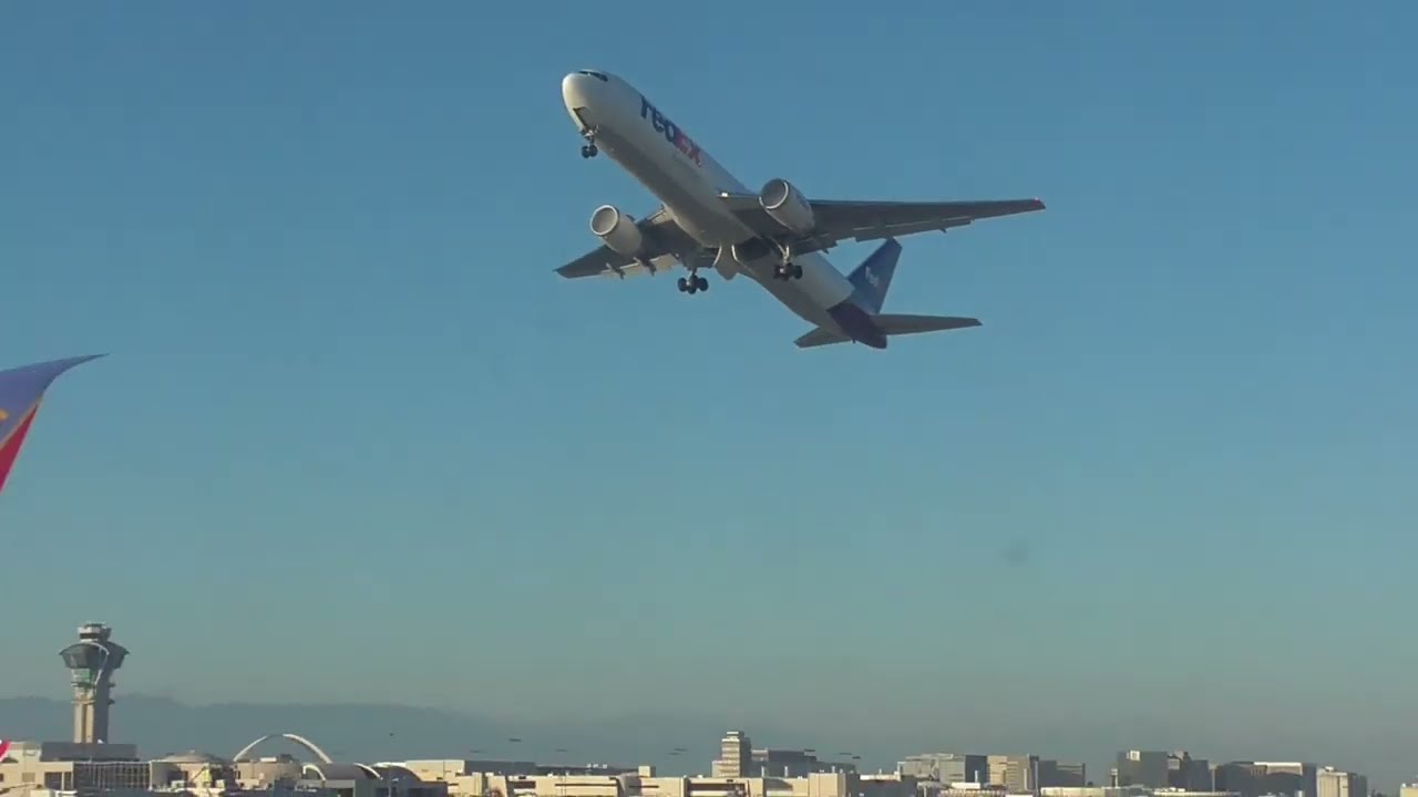 fukara leti avijonom nakon 20 godina