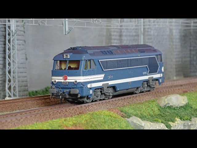 Roco 70460 / 70461 Locomotive diesel 68050, SNCF, livrée bleue