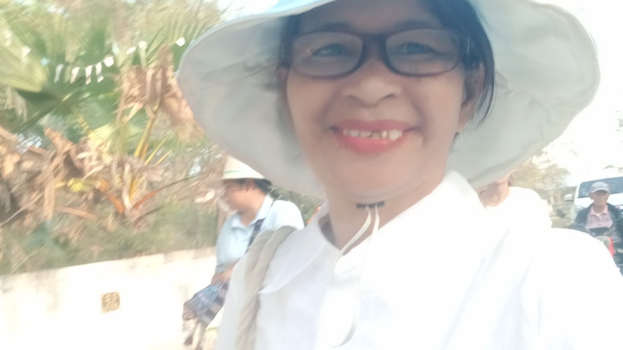 เจ้ตุ่มพารวย กำลังถ่ายทอดสด!แห่นาครอบหมู่บ้าน