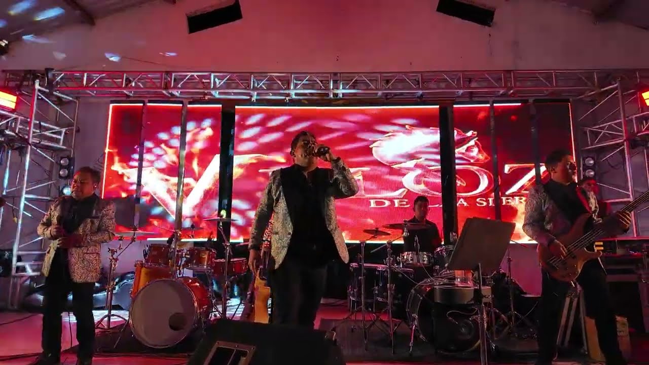 EL CORRIDO DE GABINO BARRERA Y JUAN MARTHA - VELOZ DE LA SIERRA