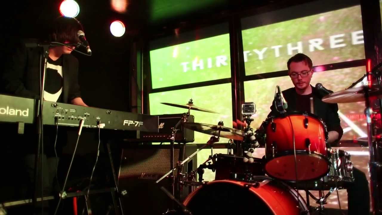 Thirty Three Connection - Melody [Live] - YouTube