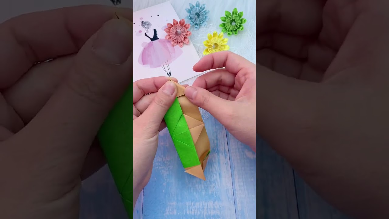 how to make paper flower .  