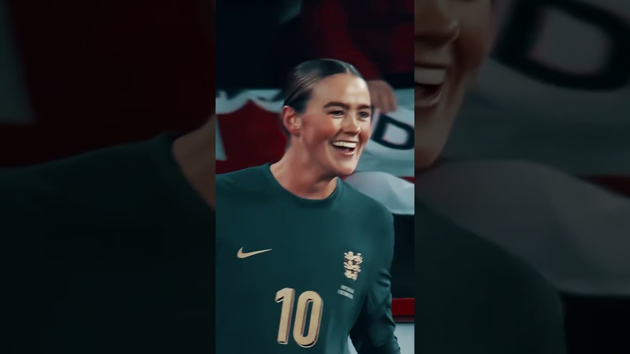 How Good is an England Women's Footballer?? ⚽