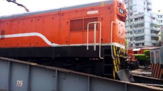 20120715 R20型(R32)連結電力機車E306 1