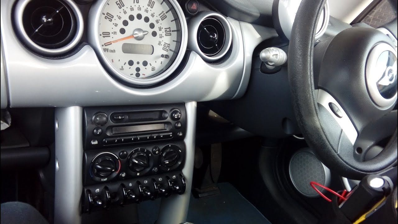 RÉPARATION AUTORADIO MINI COOPER AUTORADIO CD MP3