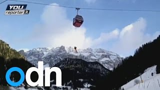 Dramatic moment a helicopter rescues 200 skiers Helicopters Being Used In Ski Rescue Attempt