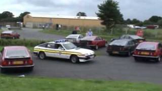 Police 'chase' Rover SD1 pair