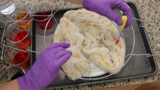 How to Dye Speckled Yarn with Food Coloring