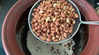How to Roast Peanuts Tamil Recipe | Salted Peanuts in Minutes | நிலக்கடலை வறுப்பது எப்படி? screenshot 5