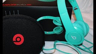 Drenched in Teal Beats Solo HD Unboxing!(Unboxing my favorite new thing, teal beats!! Teal is my favorite color as you'll see when I do my room tour, almost everything I own is teal! Hope you enjoy this ..., 2014-02-27T16:25:43.000Z)