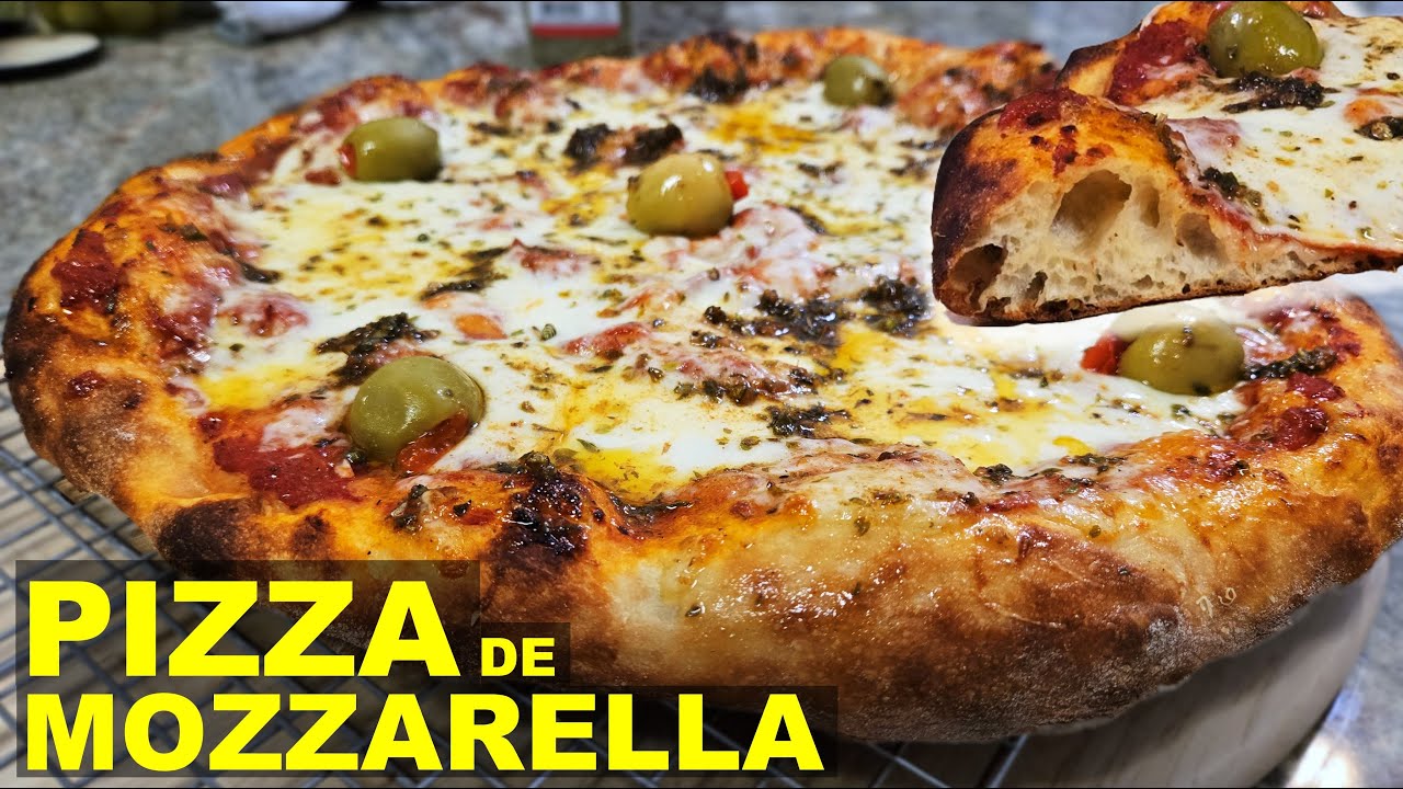 Pizza de Mozzarella en Casa: Masa Fácil, Salsa Simple y Chimichurri Pizzero muzzarella porteña [050]