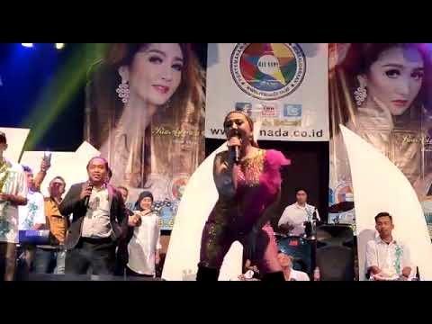 RIA NADA - SAKIT SEKALI - VOC RIA ASTARINA LIVE DANGDUT FULL CIKARANG
