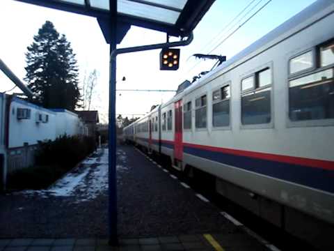 Voyage sur la ligne 130a Charleroi - Erquelinnes - Jeumont avec arrÃªts Ã  Landelies, Thuin, Lobbes et Erquelinnes.