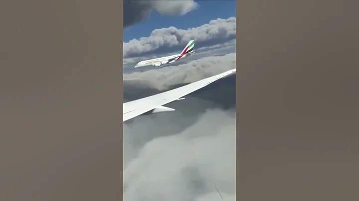 wow!! so close |  it is real or fake? | Emirates Airbus A380 || aviation boy - DayDayNews