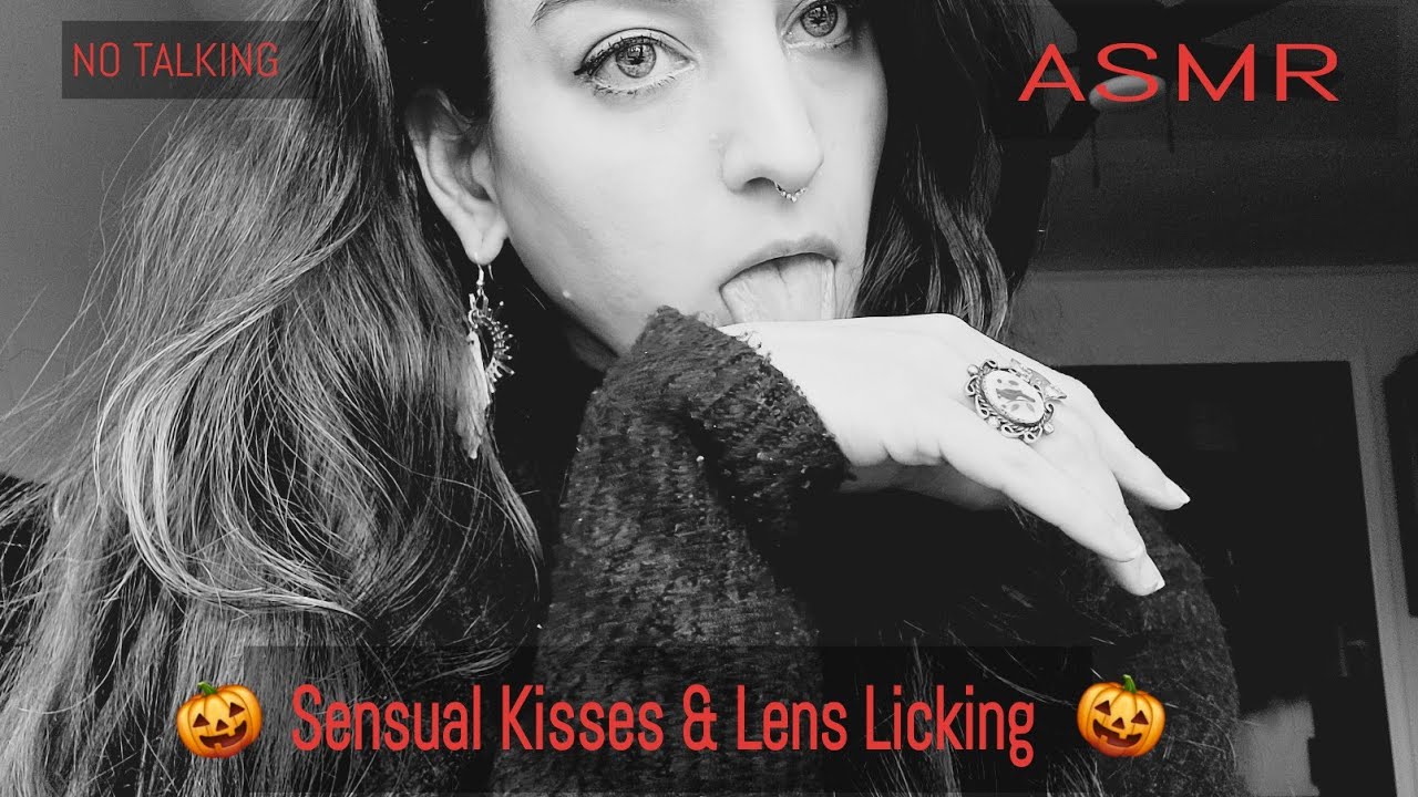 ASMR | Sensual Kisses and Licks (NO TALKING)