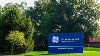 GE Appliances announces new Louisville plant investments, bringing total to $1 billion
GE Appliances is bringing production of dryers from Mexico to Kentucky.
READ MORE: https://whas11.com/
Follow WHAS11 on Social:
Facebook: https://www.facebook.com/WHAS11
Twitter: https://twitter.com/WHAS11
Instagram: https://www.instagram.com/whas11/
Subscribe to WHAS11 for exclusive content:
http://www.youtube.com/c/WHAS11News?s...
Download the WHAS11 News app:
Apple: https://apple.co/325dTnY
Android: https://bit.ly/3hfvOg8 GE Appliances announces new Louisville plant investments, bringing total to $1 billion