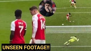 Artetareacts As Viktor Gyökeres Lets Bukayo Saka Take A Penalty Against West Ham