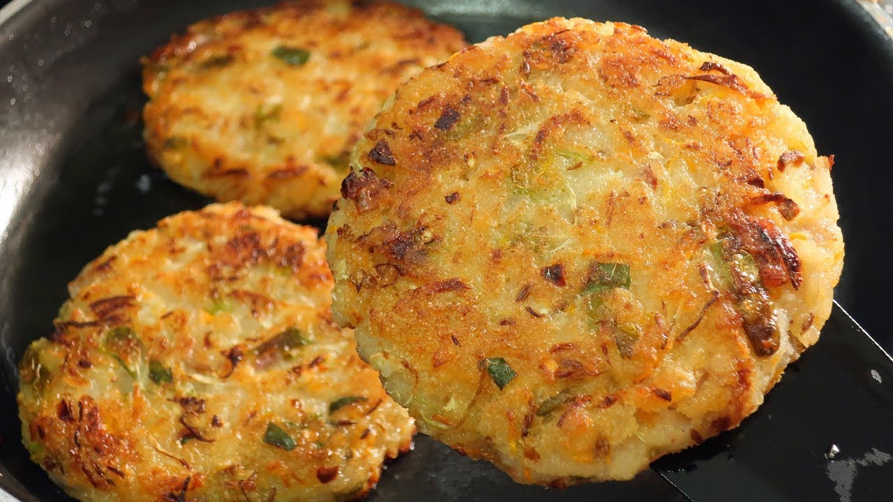 రోజుతినే టిఫిన్ బోర్ కొడితే ఇలాకొత్తగా చేసుకోండి ఎప్పుడు తినాలనిపిచే బెస్ట్ రెసిపీ| Poha Breakfast