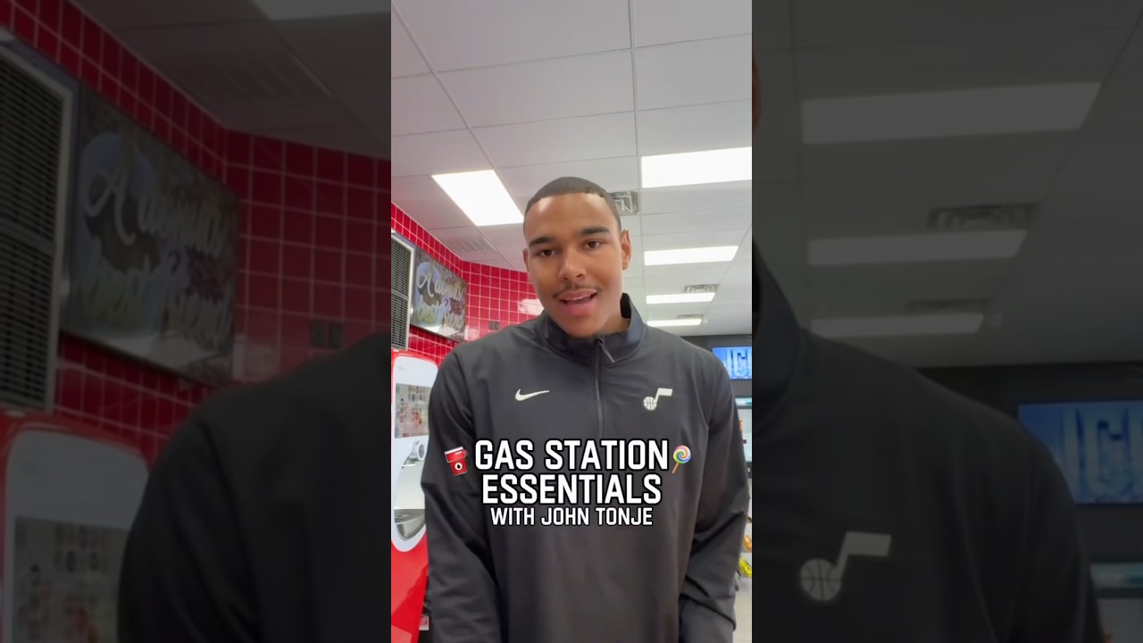 What’s a road trip without stopping for some fuel?? 🍫🍭 