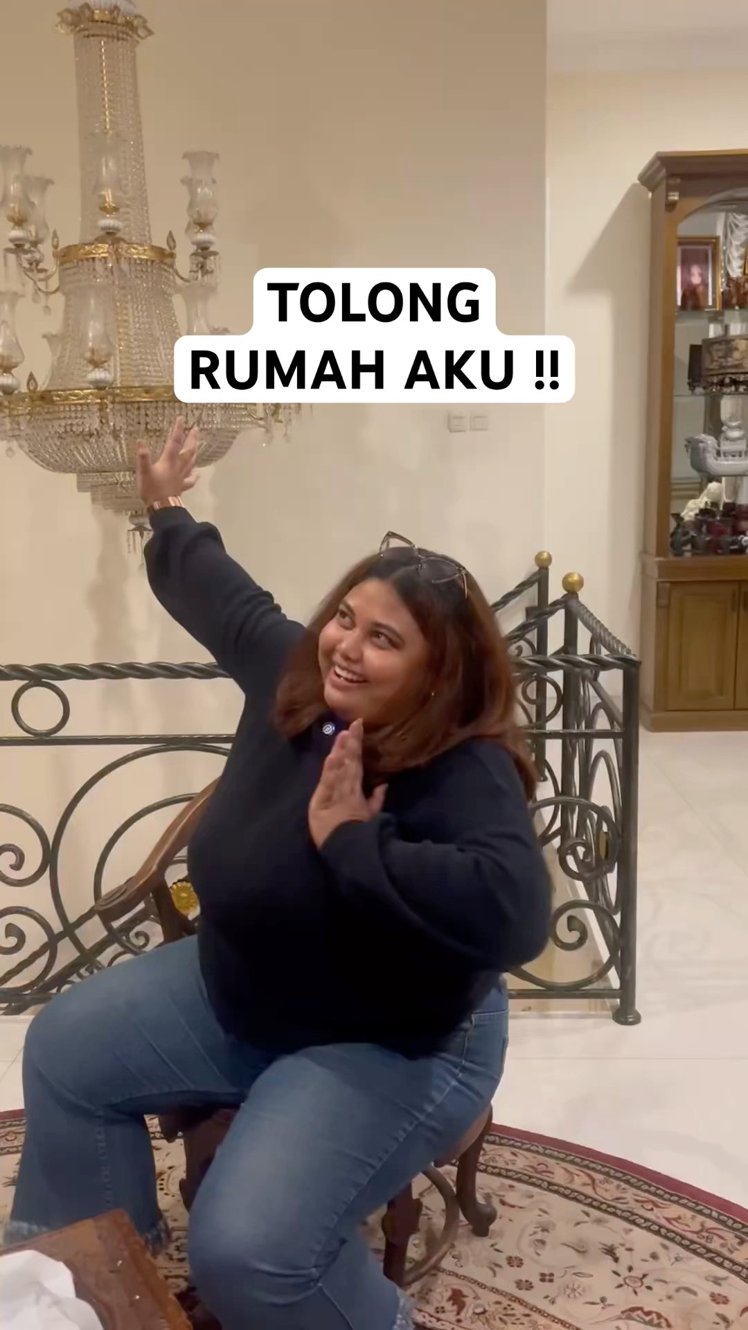 TOLONG !!