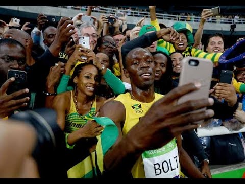 Usain Bolt festeja en grande su oro en Rio 2016