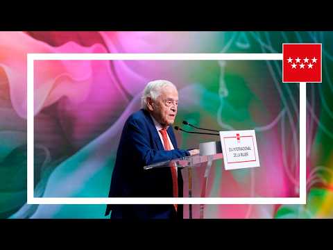 Reconocimiento #8Mpara Juan Vidal, ginecólogo con más de seis décadas de experiencia.