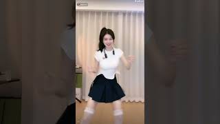 双胞胎芊语芊寻·20230512143436