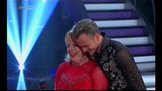 Dancing Stars 2012 ~ Brigitte Kren & Willi Gabalier ~ Cha-Cha-Cha zu "Sexbomb" ~