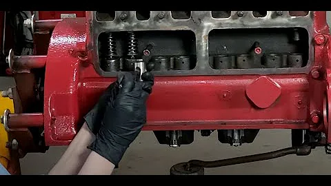 Ford Engine Rebuild: 8N, 9N, 2N: Valves and Guides: Part 3 of 4