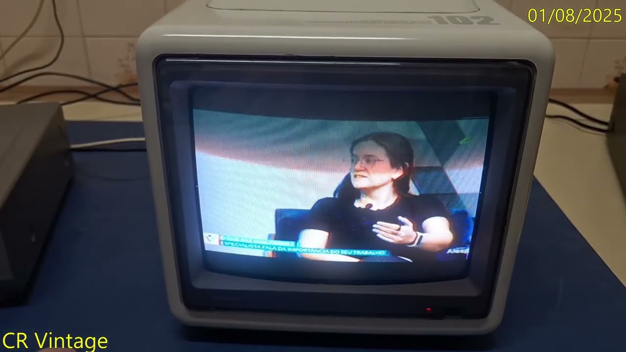 TV SEMP 102 - Vertical Fechado