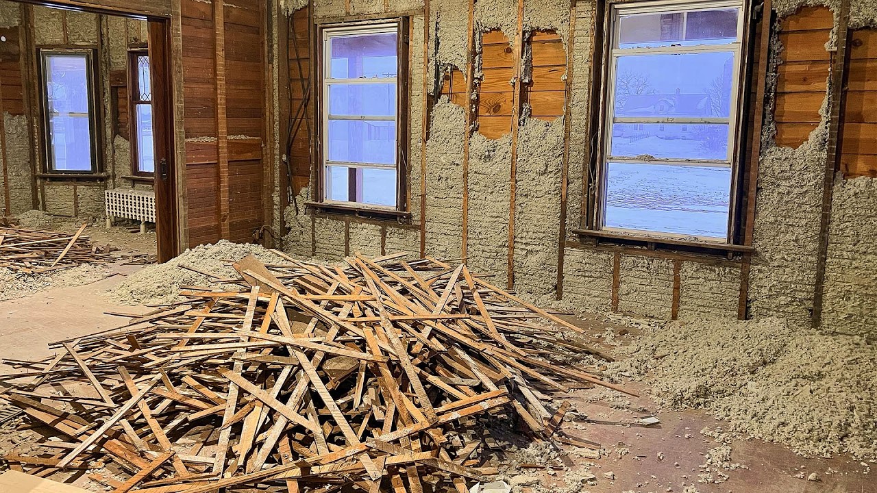Restoring A $7,000 Hoarder Mansion: Main Floor Insulation Day