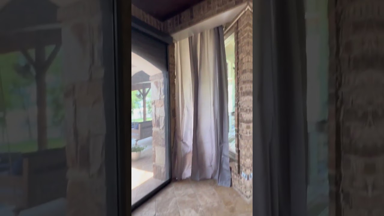 Upgrade your outdoor space with stylish curtains 