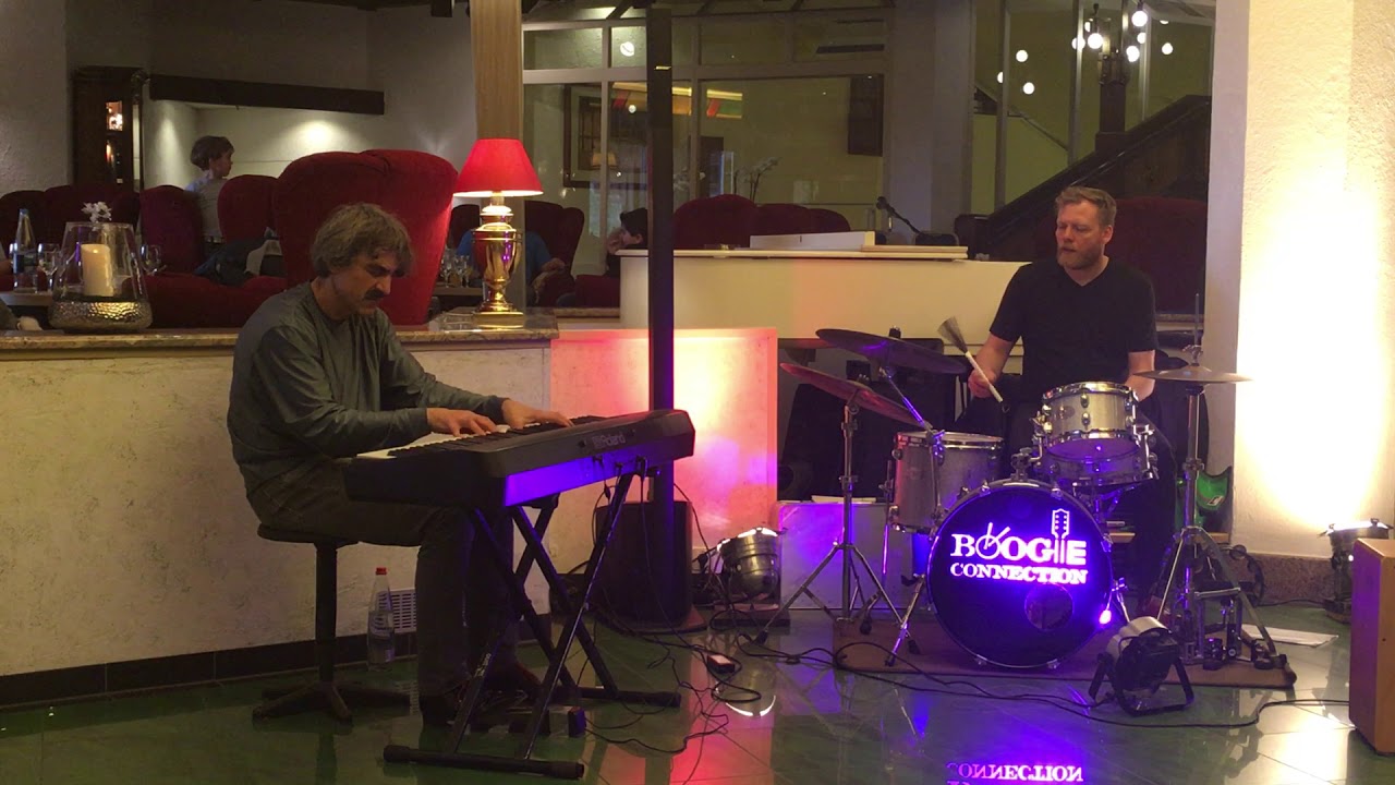 Out Of The Dark: Thomas Scheytt: Piano & Jörn-Paul Weidlich: Schlagzeug