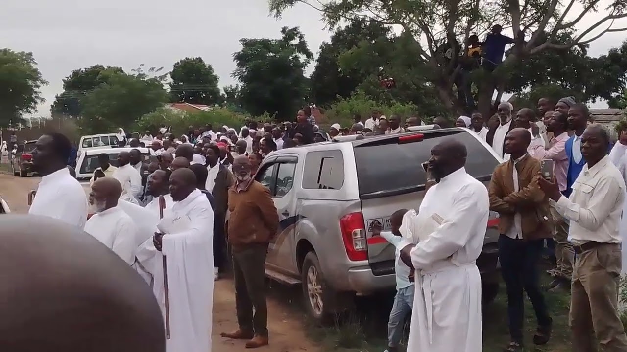 The arrival of Archbishop Paul Mwazha of Africa's body at Chirasauta holy communion 30/11/25
